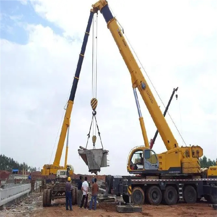 银海小型吊机出租电话|厂房设备吊装方案|24小时服务覆盖