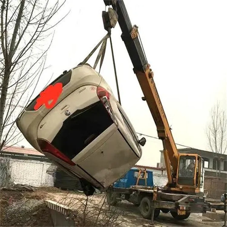 银海吊车救援小汽车怎么吊